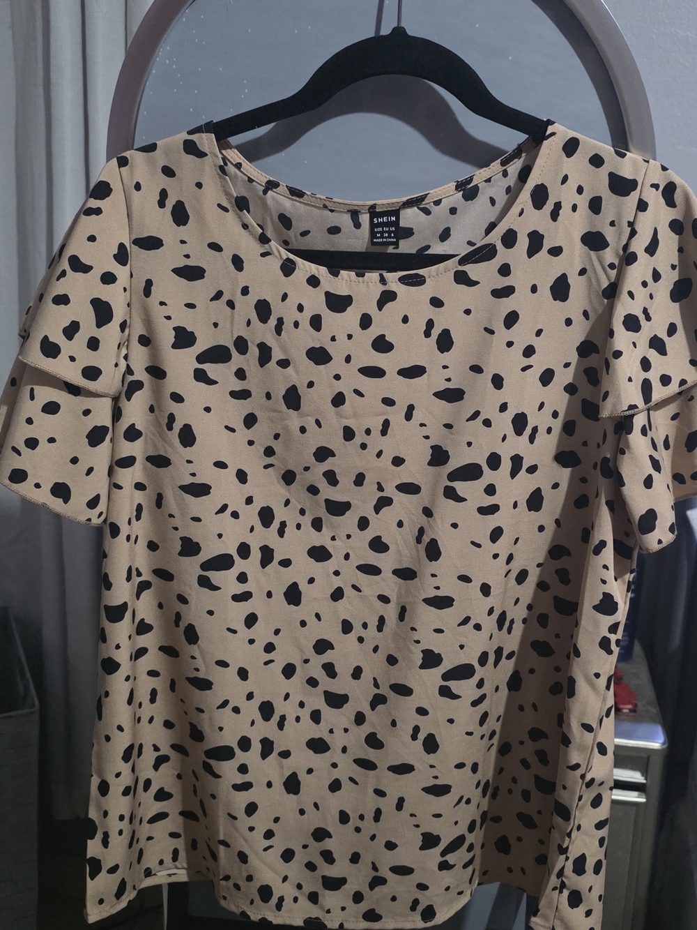 SHEIN Beige and Black Spot Short Sleeve Top